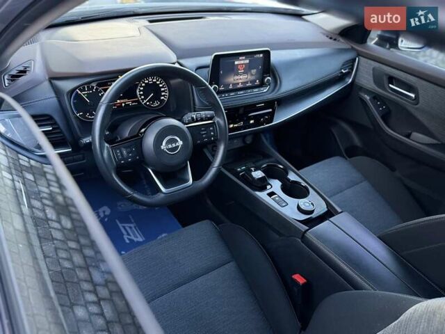 Серый Ниссан ИксТрейл, объемом двигателя 1.5 л и пробегом 12 тыс. км за 35990 $, фото 61 на Automoto.ua