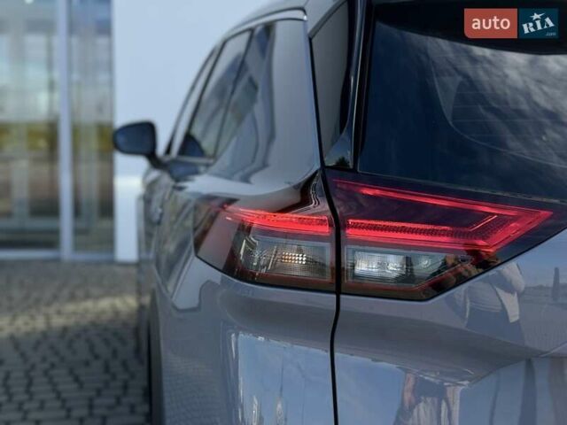 Серый Ниссан ИксТрейл, объемом двигателя 1.5 л и пробегом 12 тыс. км за 35990 $, фото 31 на Automoto.ua