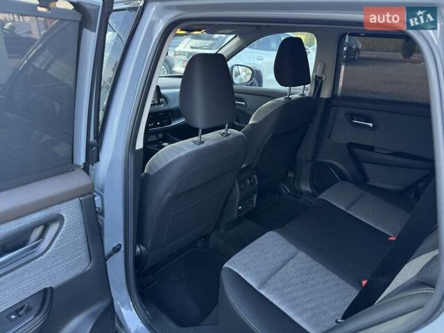 Серый Ниссан ИксТрейл, объемом двигателя 1.5 л и пробегом 12 тыс. км за 35990 $, фото 65 на Automoto.ua