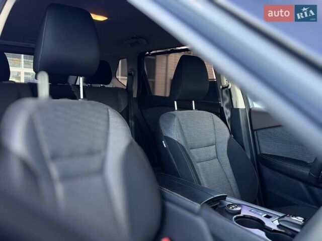 Серый Ниссан ИксТрейл, объемом двигателя 1.5 л и пробегом 12 тыс. км за 35990 $, фото 92 на Automoto.ua