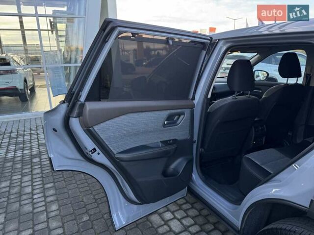 Серый Ниссан ИксТрейл, объемом двигателя 1.5 л и пробегом 12 тыс. км за 35990 $, фото 67 на Automoto.ua