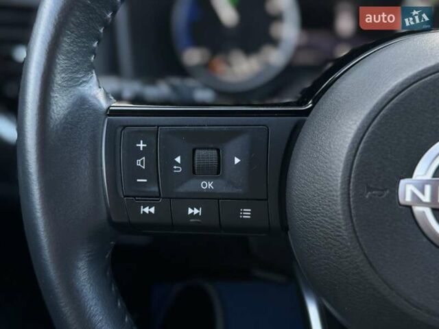 Серый Ниссан ИксТрейл, объемом двигателя 1.5 л и пробегом 12 тыс. км за 35990 $, фото 47 на Automoto.ua