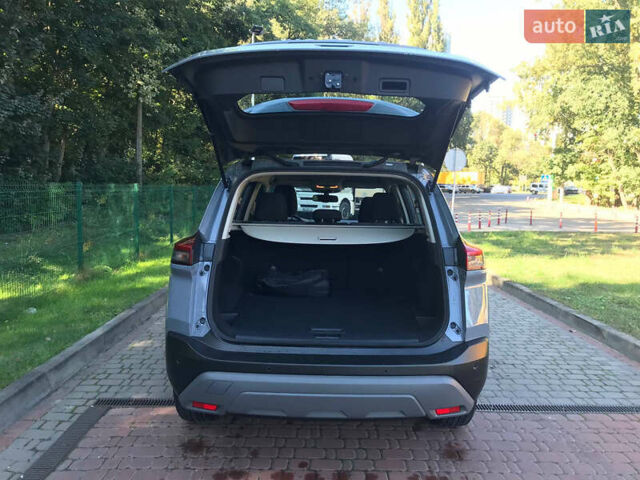 Сірий Ніссан ІксТрейл, об'ємом двигуна 1.5 л та пробігом 6 тис. км за 33333 $, фото 20 на Automoto.ua