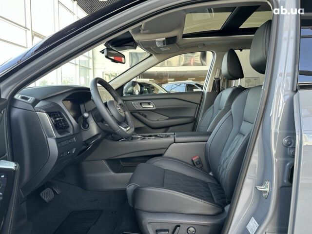 Сірий Ніссан ІксТрейл, об'ємом двигуна 0 л та пробігом 0 тис. км за 50350 $, фото 4 на Automoto.ua