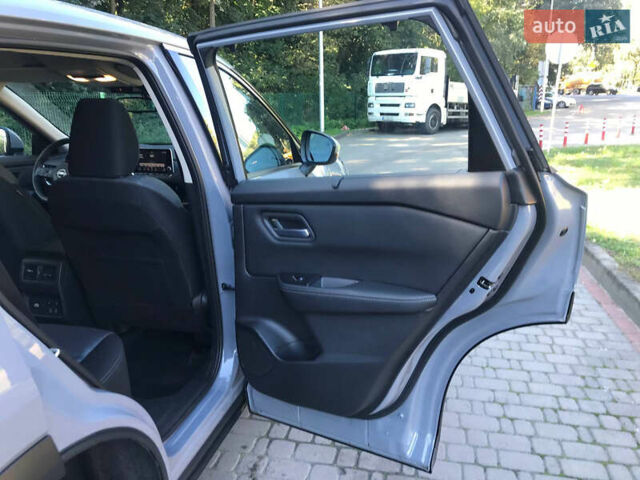 Сірий Ніссан ІксТрейл, об'ємом двигуна 1.5 л та пробігом 6 тис. км за 33333 $, фото 25 на Automoto.ua