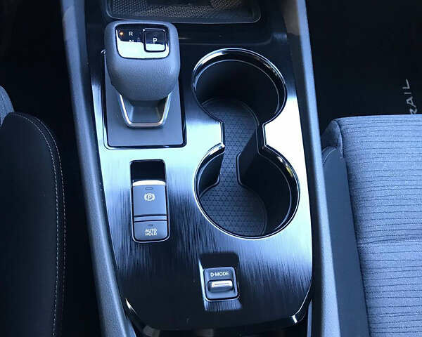 Сірий Ніссан ІксТрейл, об'ємом двигуна 1.5 л та пробігом 6 тис. км за 33333 $, фото 37 на Automoto.ua