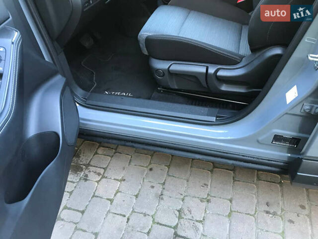 Сірий Ніссан ІксТрейл, об'ємом двигуна 1.5 л та пробігом 6 тис. км за 33333 $, фото 31 на Automoto.ua
