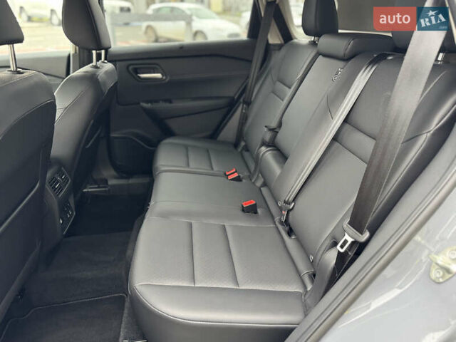 Серый Ниссан ИксТрейл, объемом двигателя 1.5 л и пробегом 1 тыс. км за 41425 $, фото 22 на Automoto.ua