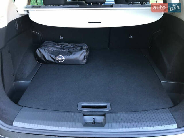 Сірий Ніссан ІксТрейл, об'ємом двигуна 1.5 л та пробігом 6 тис. км за 33333 $, фото 19 на Automoto.ua