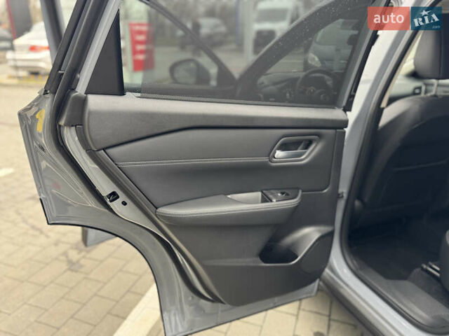 Серый Ниссан ИксТрейл, объемом двигателя 1.5 л и пробегом 1 тыс. км за 41425 $, фото 26 на Automoto.ua