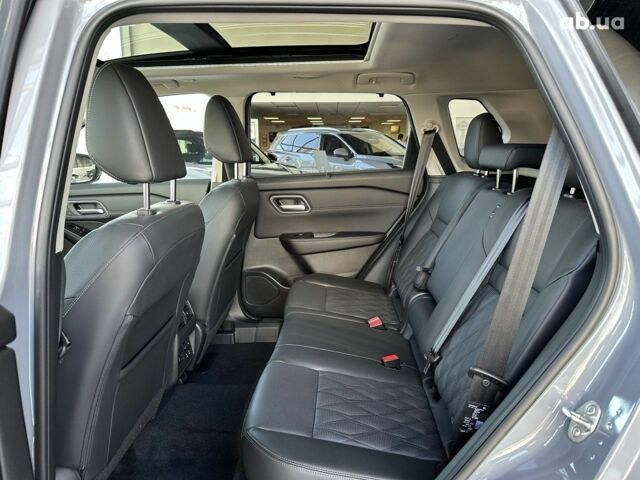 Сірий Ніссан ІксТрейл, об'ємом двигуна 0 л та пробігом 0 тис. км за 50350 $, фото 7 на Automoto.ua