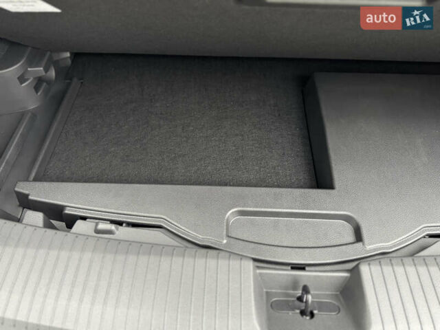 Серый Ниссан ИксТрейл, объемом двигателя 1.5 л и пробегом 1 тыс. км за 41425 $, фото 28 на Automoto.ua