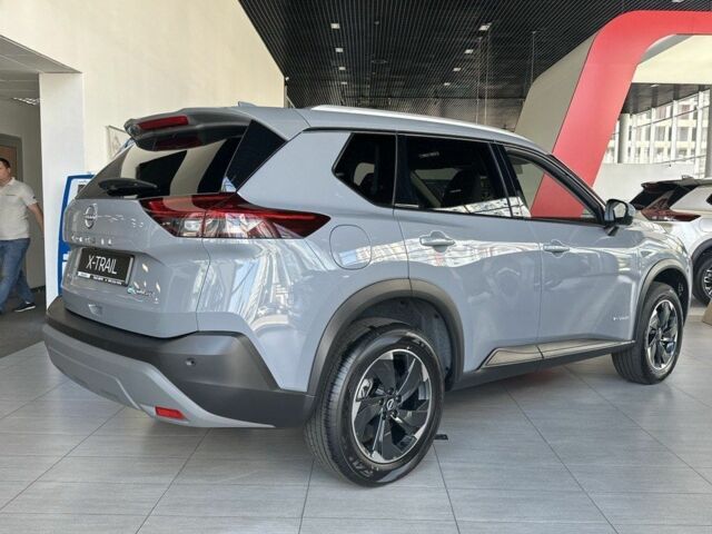 Сірий Ніссан ІксТрейл, об'ємом двигуна 0 л та пробігом 0 тис. км за 44303 $, фото 1 на Automoto.ua