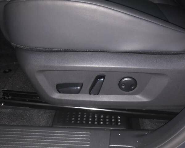 Серый Ниссан ИксТрейл, объемом двигателя 1.5 л и пробегом 1 тыс. км за 35629 $, фото 2 на Automoto.ua