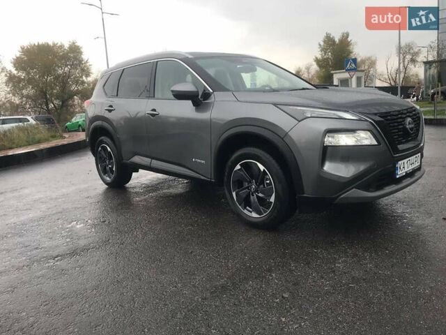 Серый Ниссан ИксТрейл, объемом двигателя 1.5 л и пробегом 1 тыс. км за 40950 $, фото 5 на Automoto.ua