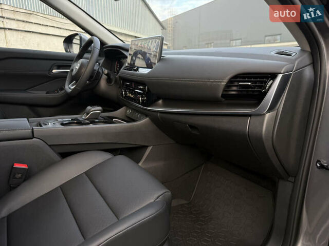 Серый Ниссан ИксТрейл, объемом двигателя 1.5 л и пробегом 1 тыс. км за 35250 $, фото 24 на Automoto.ua