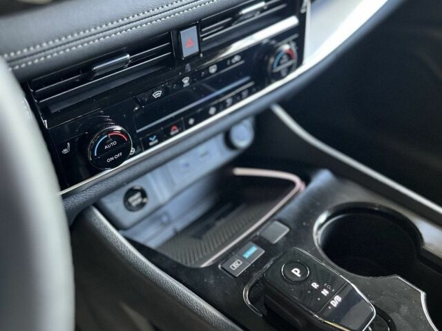 Сірий Ніссан ІксТрейл, об'ємом двигуна 0 л та пробігом 0 тис. км за 44303 $, фото 9 на Automoto.ua