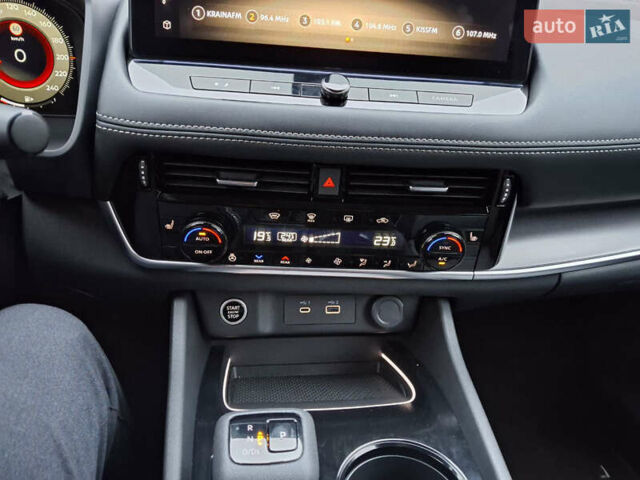 Серый Ниссан ИксТрейл, объемом двигателя 1.5 л и пробегом 1 тыс. км за 40950 $, фото 41 на Automoto.ua