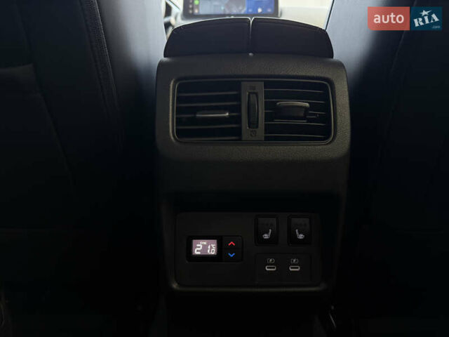 Серый Ниссан ИксТрейл, объемом двигателя 1.5 л и пробегом 1 тыс. км за 35250 $, фото 42 на Automoto.ua