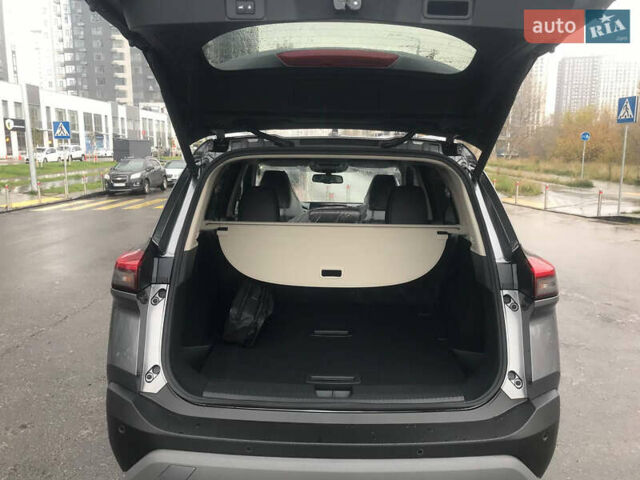 Серый Ниссан ИксТрейл, объемом двигателя 1.5 л и пробегом 1 тыс. км за 40950 $, фото 35 на Automoto.ua