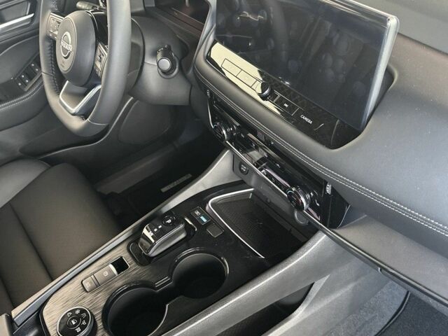 Сірий Ніссан ІксТрейл, об'ємом двигуна 0 л та пробігом 0 тис. км за 44303 $, фото 4 на Automoto.ua