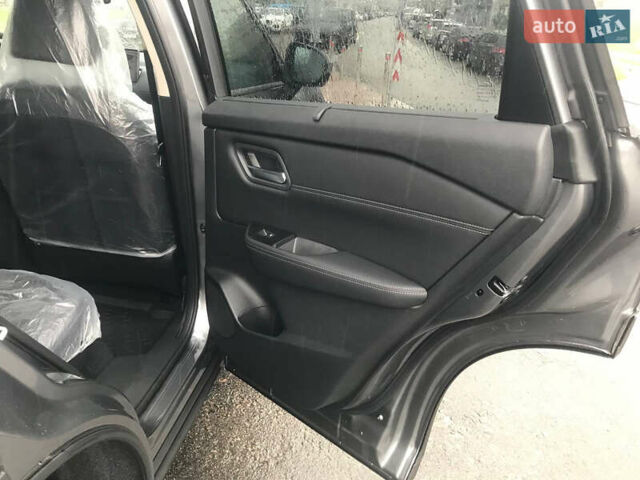 Серый Ниссан ИксТрейл, объемом двигателя 1.5 л и пробегом 1 тыс. км за 40950 $, фото 31 на Automoto.ua