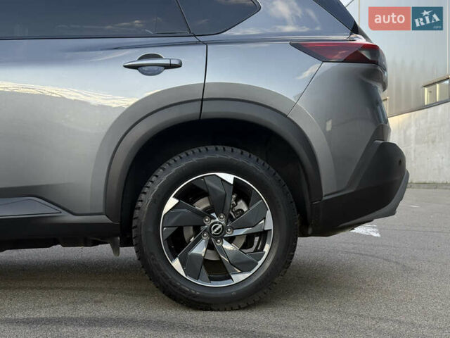 Серый Ниссан ИксТрейл, объемом двигателя 1.5 л и пробегом 1 тыс. км за 35250 $, фото 13 на Automoto.ua