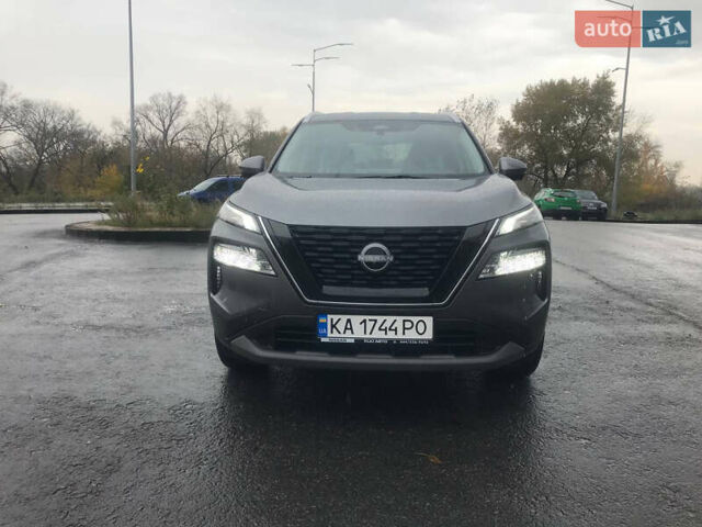 Серый Ниссан ИксТрейл, объемом двигателя 1.5 л и пробегом 1 тыс. км за 40950 $, фото 4 на Automoto.ua