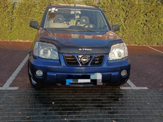 Синий Ниссан ИксТрейл, объемом двигателя 2.2 л и пробегом 278 тыс. км за 3100 $, фото 1 на Automoto.ua