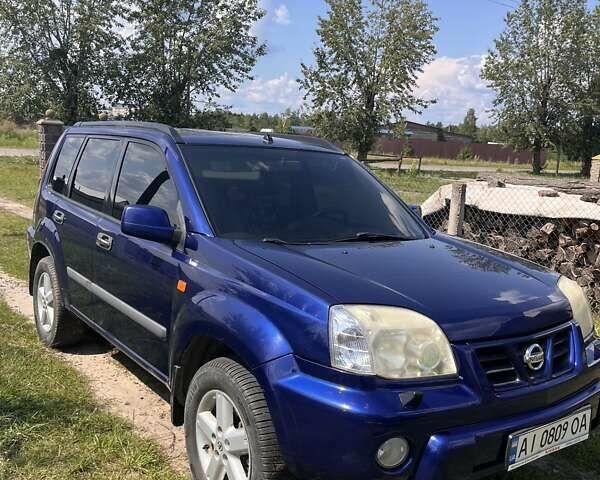 Синий Ниссан ИксТрейл, объемом двигателя 2 л и пробегом 246 тыс. км за 5400 $, фото 22 на Automoto.ua