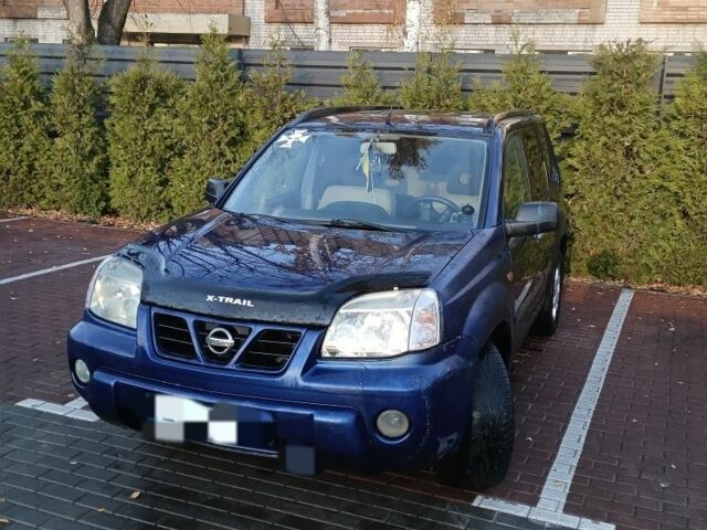 Синий Ниссан ИксТрейл, объемом двигателя 2.2 л и пробегом 278 тыс. км за 3100 $, фото 3 на Automoto.ua