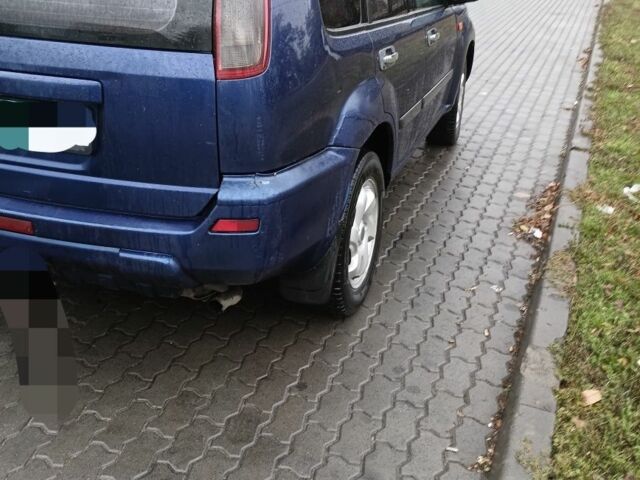 Синий Ниссан ИксТрейл, объемом двигателя 2.2 л и пробегом 278 тыс. км за 2900 $, фото 3 на Automoto.ua