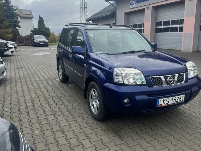 Синий Ниссан ИксТрейл, объемом двигателя 2.2 л и пробегом 187 тыс. км за 3494 $, фото 1 на Automoto.ua
