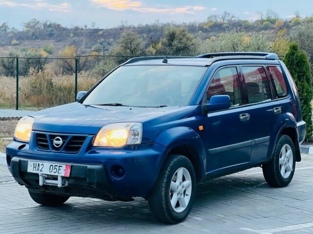 Синий Ниссан ИксТрейл, объемом двигателя 2.2 л и пробегом 100 тыс. км за 2750 $, фото 8 на Automoto.ua