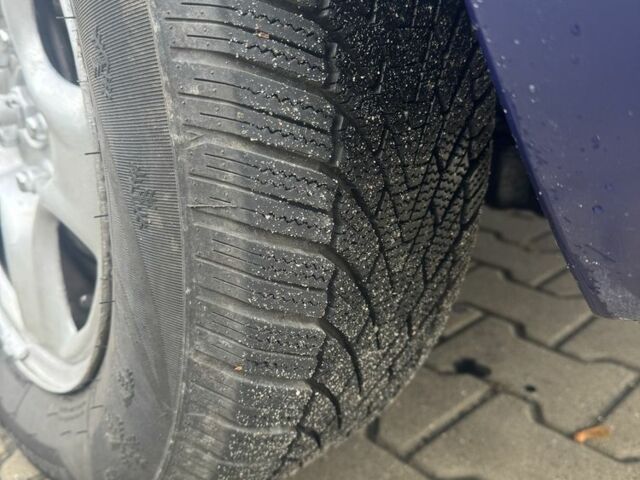 Синий Ниссан ИксТрейл, объемом двигателя 2.2 л и пробегом 187 тыс. км за 3494 $, фото 4 на Automoto.ua