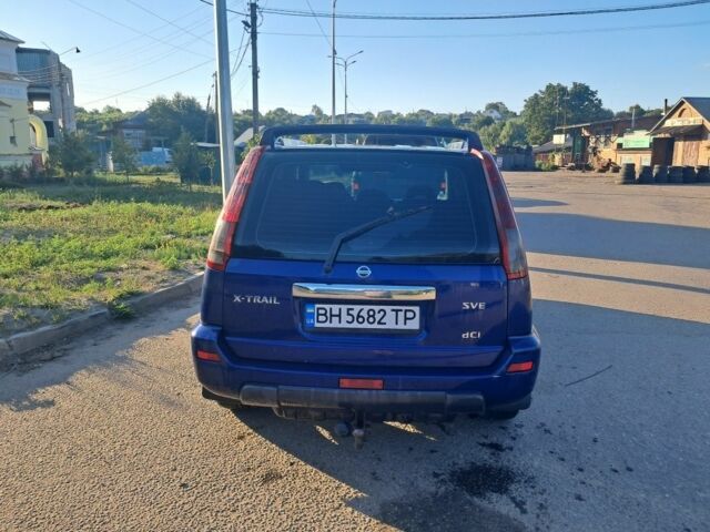 Синий Ниссан ИксТрейл, объемом двигателя 2.2 л и пробегом 300 тыс. км за 3700 $, фото 2 на Automoto.ua