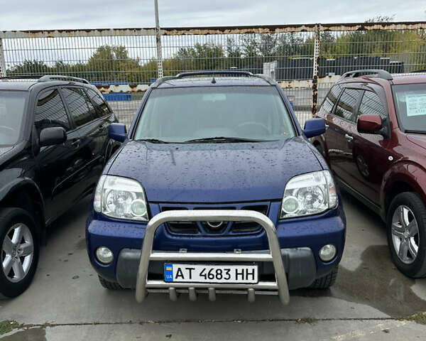 Синій Ніссан ІксТрейл, об'ємом двигуна 2.18 л та пробігом 329 тис. км за 5500 $, фото 1 на Automoto.ua