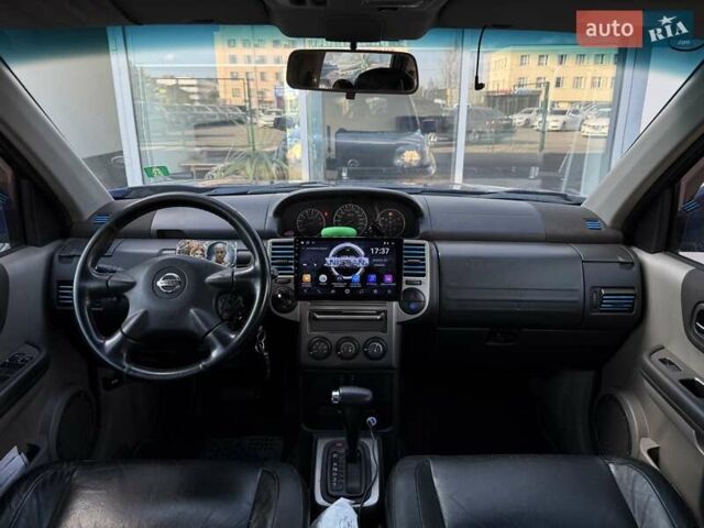 Синий Ниссан ИксТрейл, объемом двигателя 2.5 л и пробегом 330 тыс. км за 7500 $, фото 9 на Automoto.ua