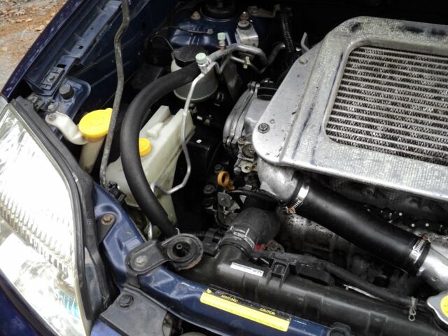 Синий Ниссан ИксТрейл, объемом двигателя 2.2 л и пробегом 300 тыс. км за 3000 $, фото 9 на Automoto.ua