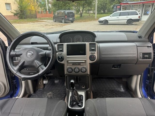 Синий Ниссан ИксТрейл, объемом двигателя 2.2 л и пробегом 300 тыс. км за 2650 $, фото 11 на Automoto.ua