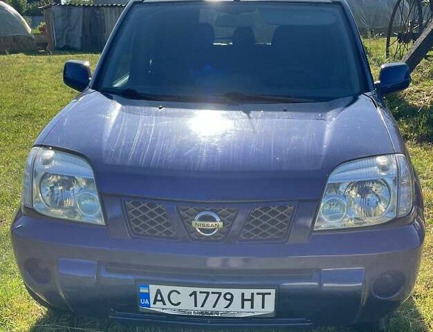 Синий Ниссан ИксТрейл, объемом двигателя 2.2 л и пробегом 274 тыс. км за 5450 $, фото 1 на Automoto.ua