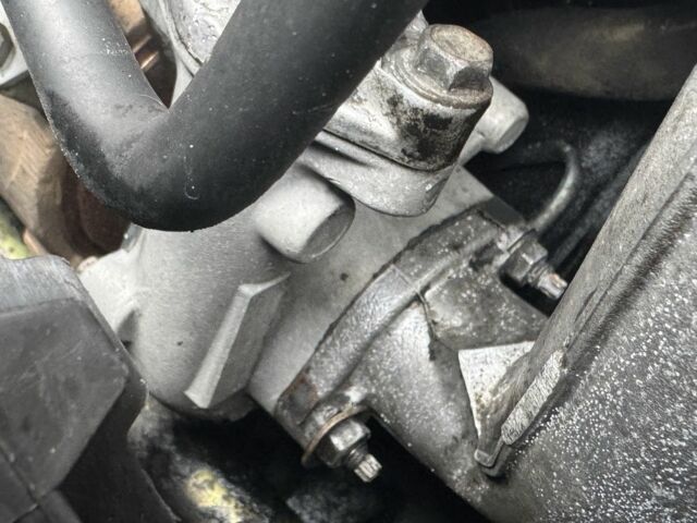 Синий Ниссан ИксТрейл, объемом двигателя 2.2 л и пробегом 300 тыс. км за 2650 $, фото 15 на Automoto.ua