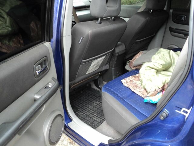 Синий Ниссан ИксТрейл, объемом двигателя 2.2 л и пробегом 300 тыс. км за 3000 $, фото 7 на Automoto.ua