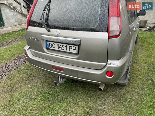 Синий Ниссан ИксТрейл, объемом двигателя 2.4 л и пробегом 299 тыс. км за 4600 $, фото 16 на Automoto.ua