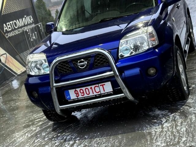 Синий Ниссан ИксТрейл, объемом двигателя 0 л и пробегом 290 тыс. км за 4500 $, фото 1 на Automoto.ua