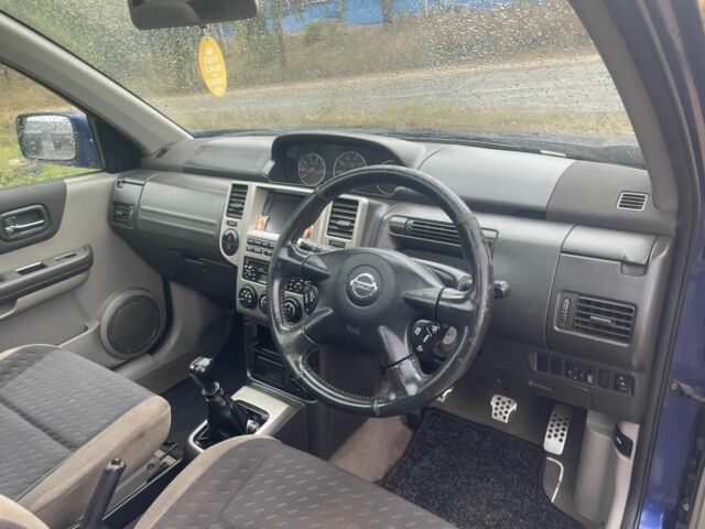 Синій Ніссан ІксТрейл, об'ємом двигуна 0 л та пробігом 135 тис. км за 3700 $, фото 17 на Automoto.ua