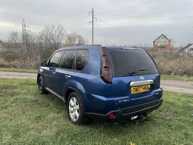 Синій Ніссан ІксТрейл, об'ємом двигуна 2.2 л та пробігом 180 тис. км за 4000 $, фото 3 на Automoto.ua