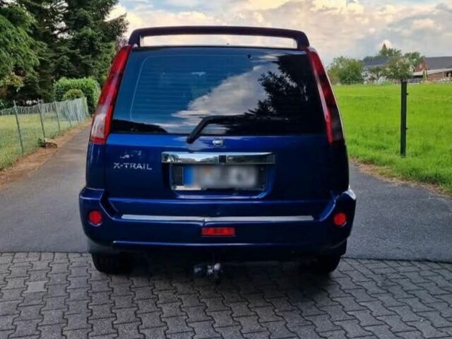 Синий Ниссан ИксТрейл, объемом двигателя 2.2 л и пробегом 254 тыс. км за 2850 $, фото 6 на Automoto.ua