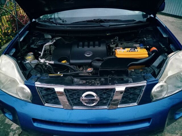 Синій Ніссан ІксТрейл, об'ємом двигуна 2 л та пробігом 162 тис. км за 10600 $, фото 1 на Automoto.ua