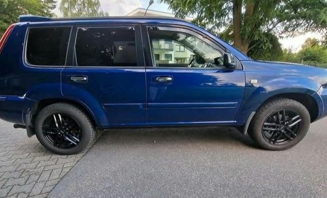 Синий Ниссан ИксТрейл, объемом двигателя 2.2 л и пробегом 254 тыс. км за 2850 $, фото 4 на Automoto.ua